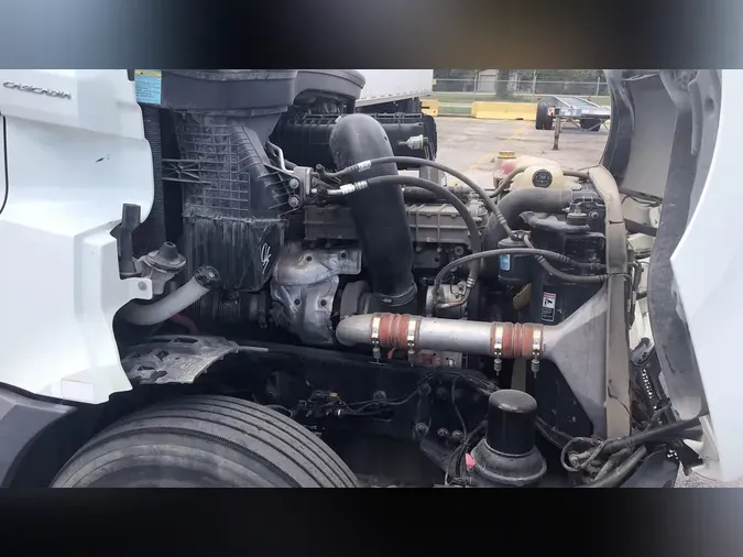 2020 Freightliner Cascadia 1269e74feac6b335b9f6473ecadafd3f84b