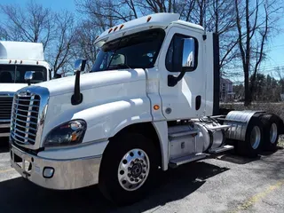 2019 FREIGHTLINER/MERCEDES CASCADIA 125