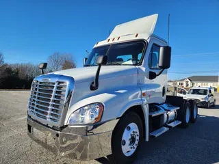 2020 FREIGHTLINER/MERCEDES CASCADIA 125