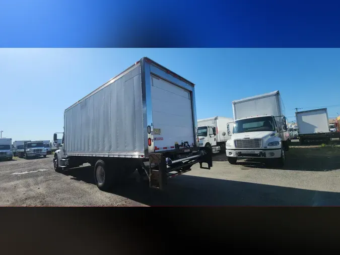 2015 FREIGHTLINER/MERCEDES M2 106