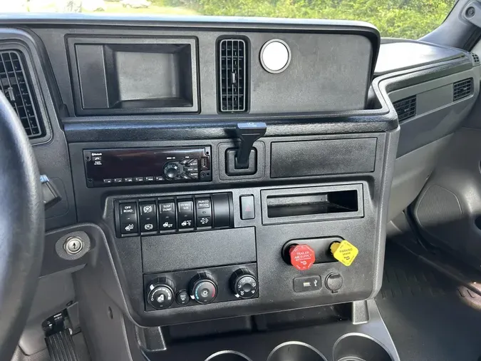 2020 International LT625