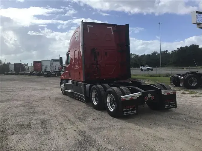 2020 FREIGHTLINER CASCADIA