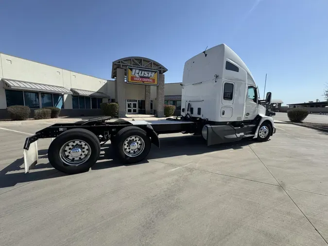 2023 Kenworth T680