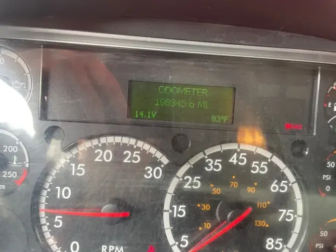 2020 FREIGHTLINER M2 106