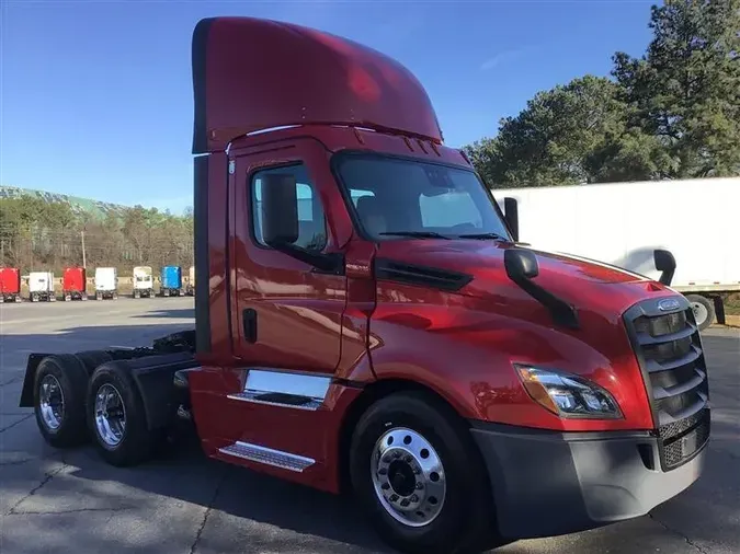 2021 FREIGHTLINER CA126