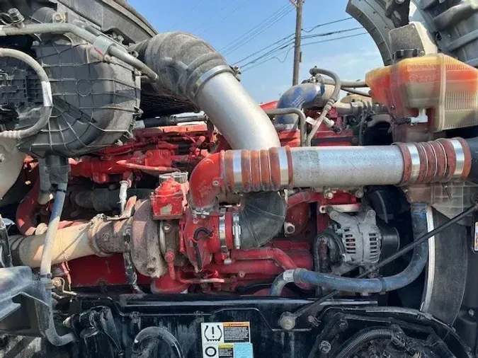 2021 Kenworth T880