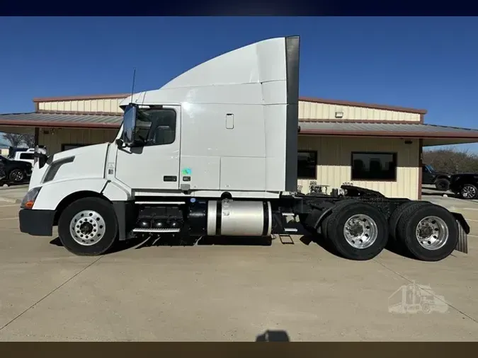 2016 VOLVO VNL64T630