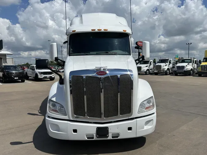 2022 Peterbilt 579