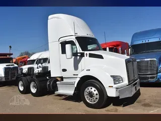 2019 KENWORTH T880