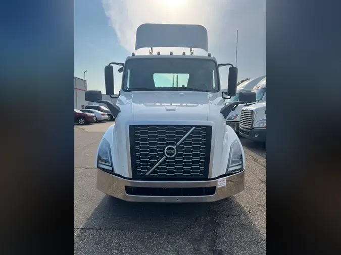 2019 VOLVO VNL64T-3009e995beb022042d2e1bb6fd459e4a703