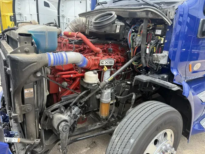 2022 Peterbilt 579