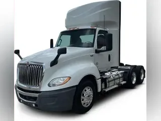 2020 International LT625