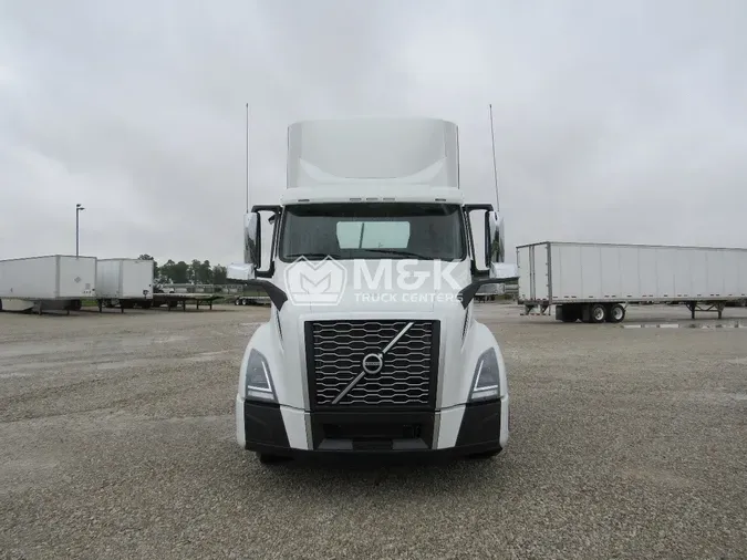 2025 VOLVO VNL64T300N