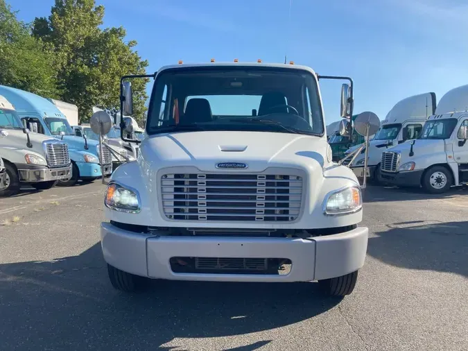 2020 FREIGHTLINER M2 106