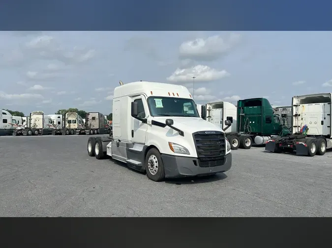 2020 Freightliner Cascadia 1269ea2d8b6e5fc34b6c7ae259788044fbb