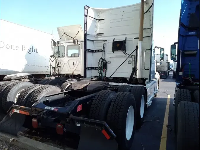 2020 VOLVO VNL64T760