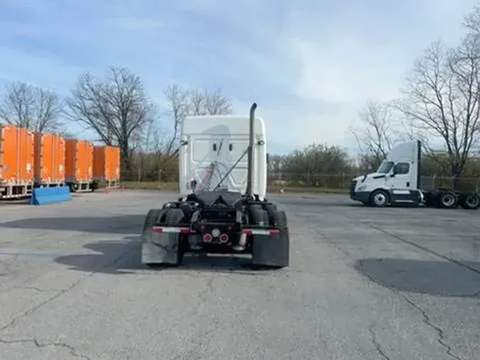 2020 Freightliner Cascadia