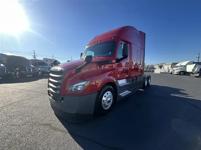 2020 FREIGHTLINER CASCADIA