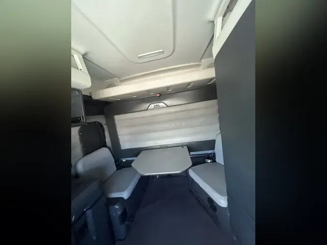 2020 FREIGHTLINER NEW CASCADIA 126