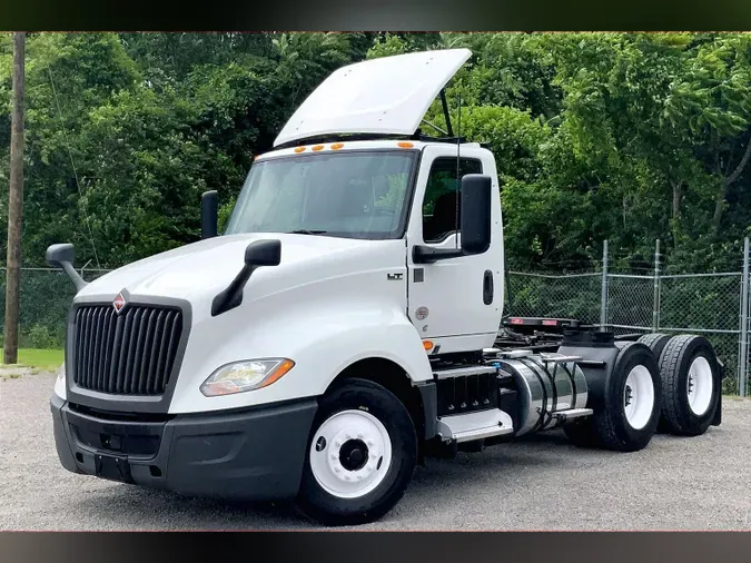 2022 INT LT625 6x4