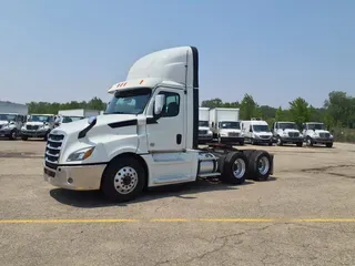 2019 FREIGHTLINER NEW CASCADIA PX12664