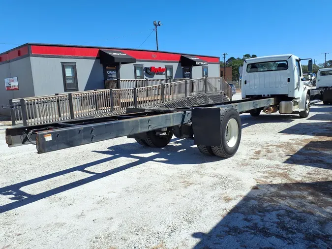 2020 FREIGHTLINER/MERCEDES M2 106