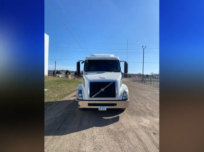 2015 Volvo VNL300