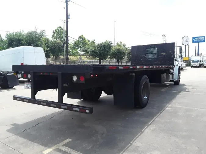 2018 FREIGHTLINER M2 106