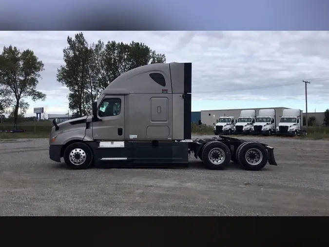 2022 Freightliner Cascadia 1269ebf52b811bba387360dedd22b4305a6
