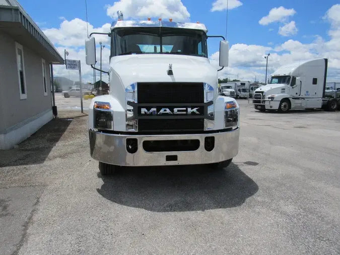 2026 MACK AN64T