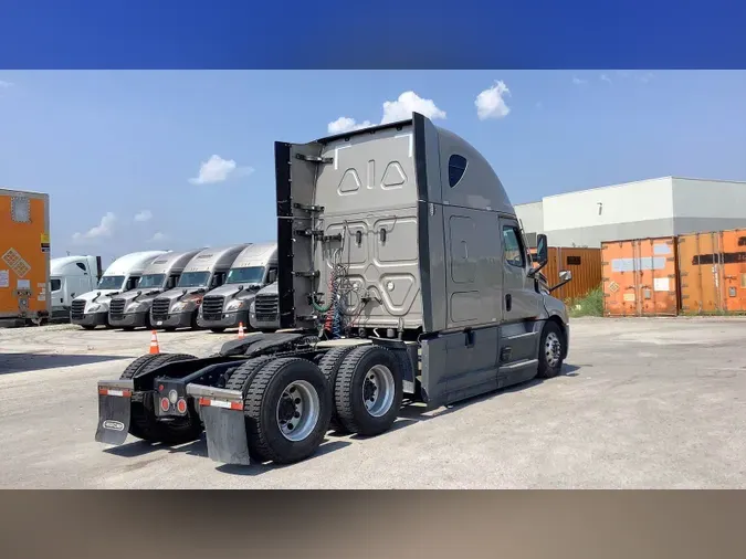 2024 Freightliner Cascadia 126