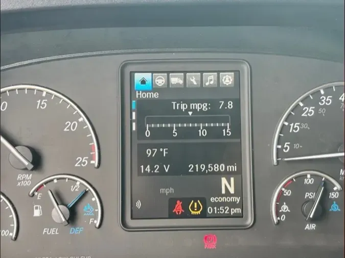 2023 Freightliner Cascadia 126