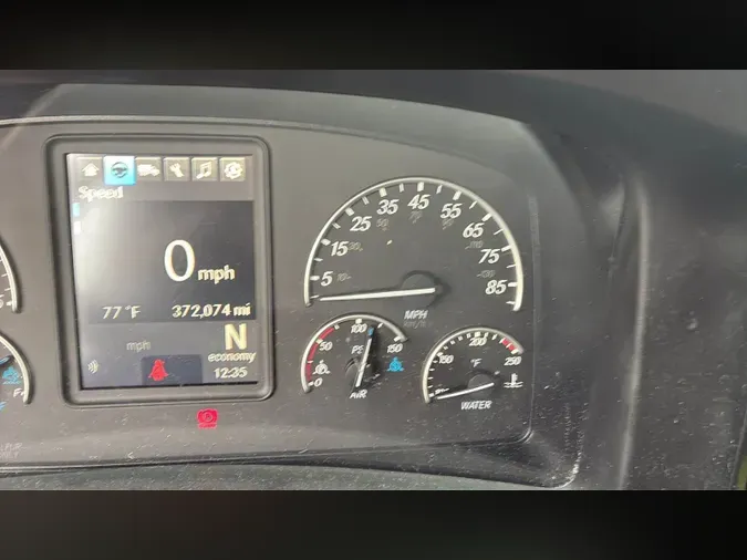 2023 Freightliner Cascadia 126