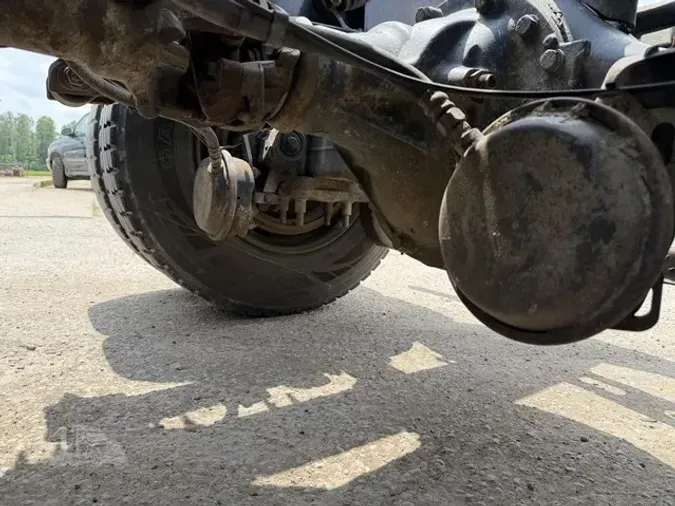 2013 VOLVO VNL64T300