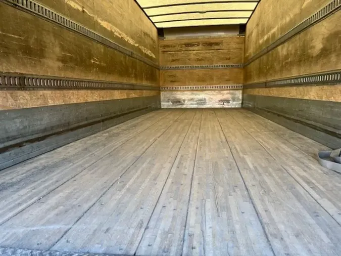 2018 FREIGHTLINER/MERCEDES M2 106