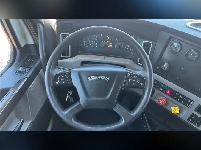 2019 FREIGHTLINER CA126