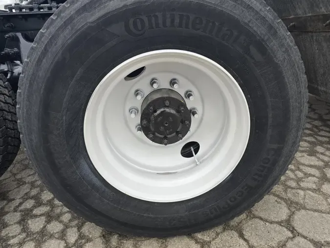 2020 International LT625