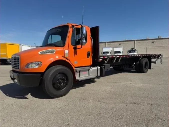 2021 Freightliner Business Class M2 106