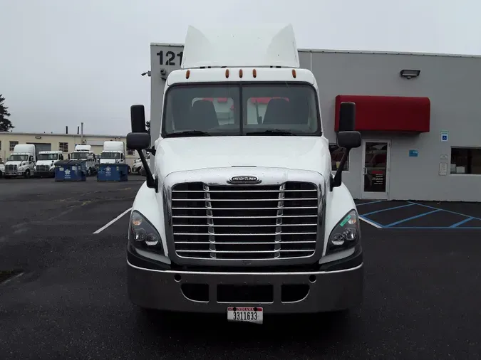 2017 FREIGHTLINER/MERCEDES CASCADIA 125