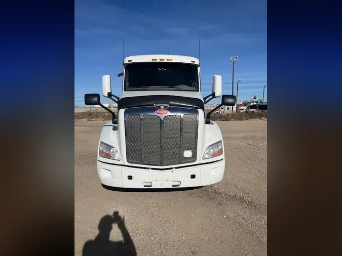 2022 Peterbilt 579