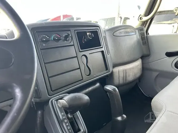 2004 INTERNATIONAL DURASTAR 4200