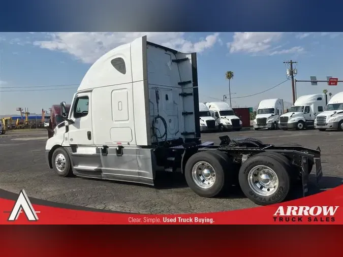 2020 FREIGHTLINER CA126