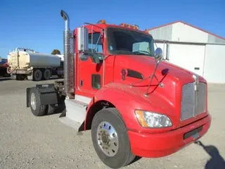 2013 KENWORTH T370