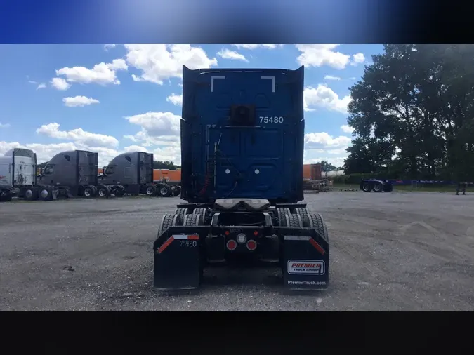 2023 Freightliner Cascadia 126