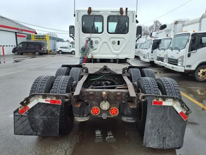 2018 FREIGHTLINER/MERCEDES CASCADIA 125