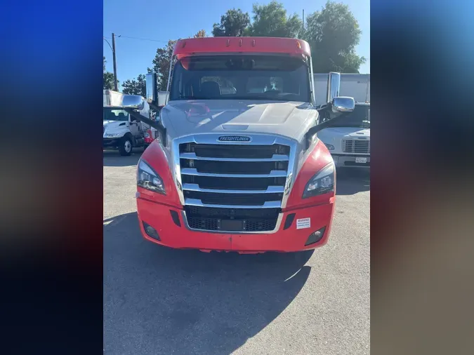 2022 FREIGHTLINER/MERCEDES NEW CASCADIA 116