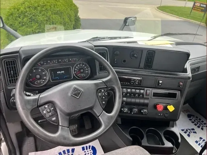 2020 International LT625