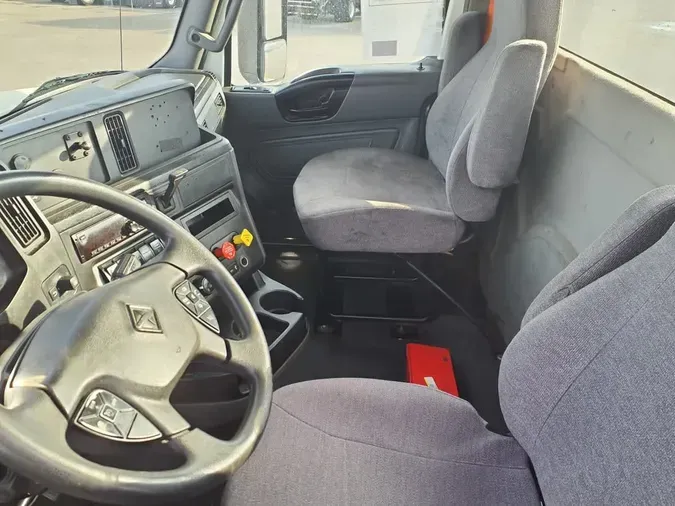 2019 NAVISTAR INTERNATIONAL LT625 DAYCAB T/A