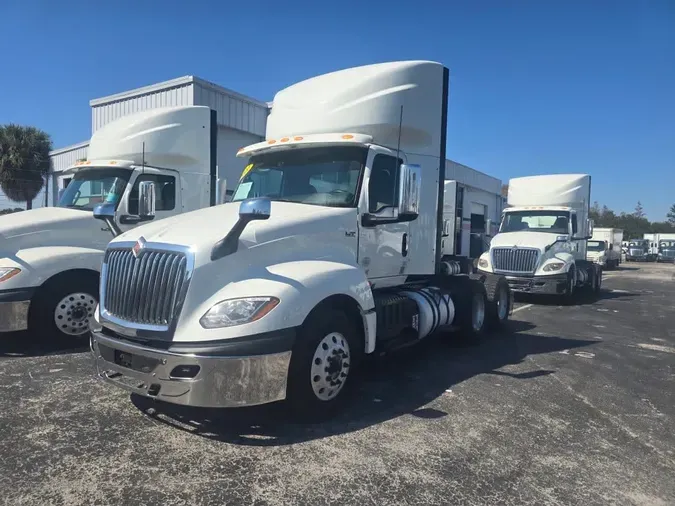 2020 NAVISTAR INTERNATIONAL LT625 DAYCAB T/A9ef212ce52224a852105f03cdf1995fd