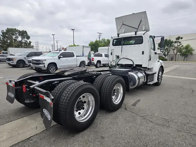 2023 Freightliner Business Class M2 112